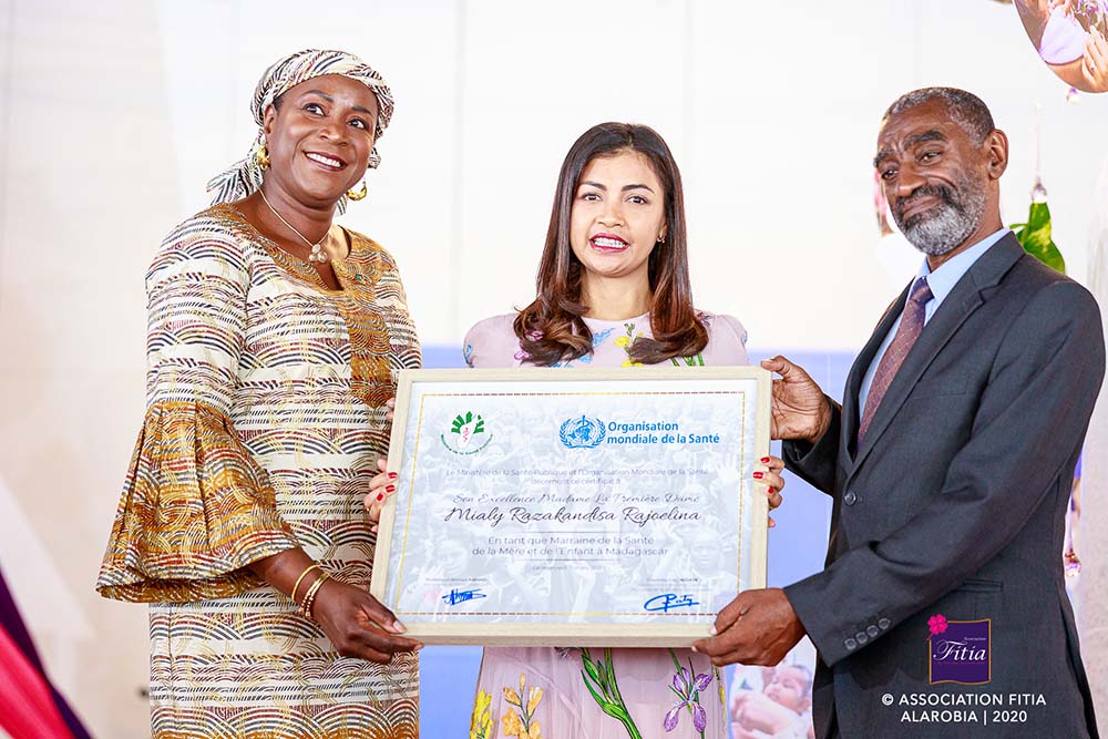 La Première Dame Mialy Rajoelina certifié par l’OMS en tant que Marraine de la Santé de la Mère et de l’Enfant à Madagascar